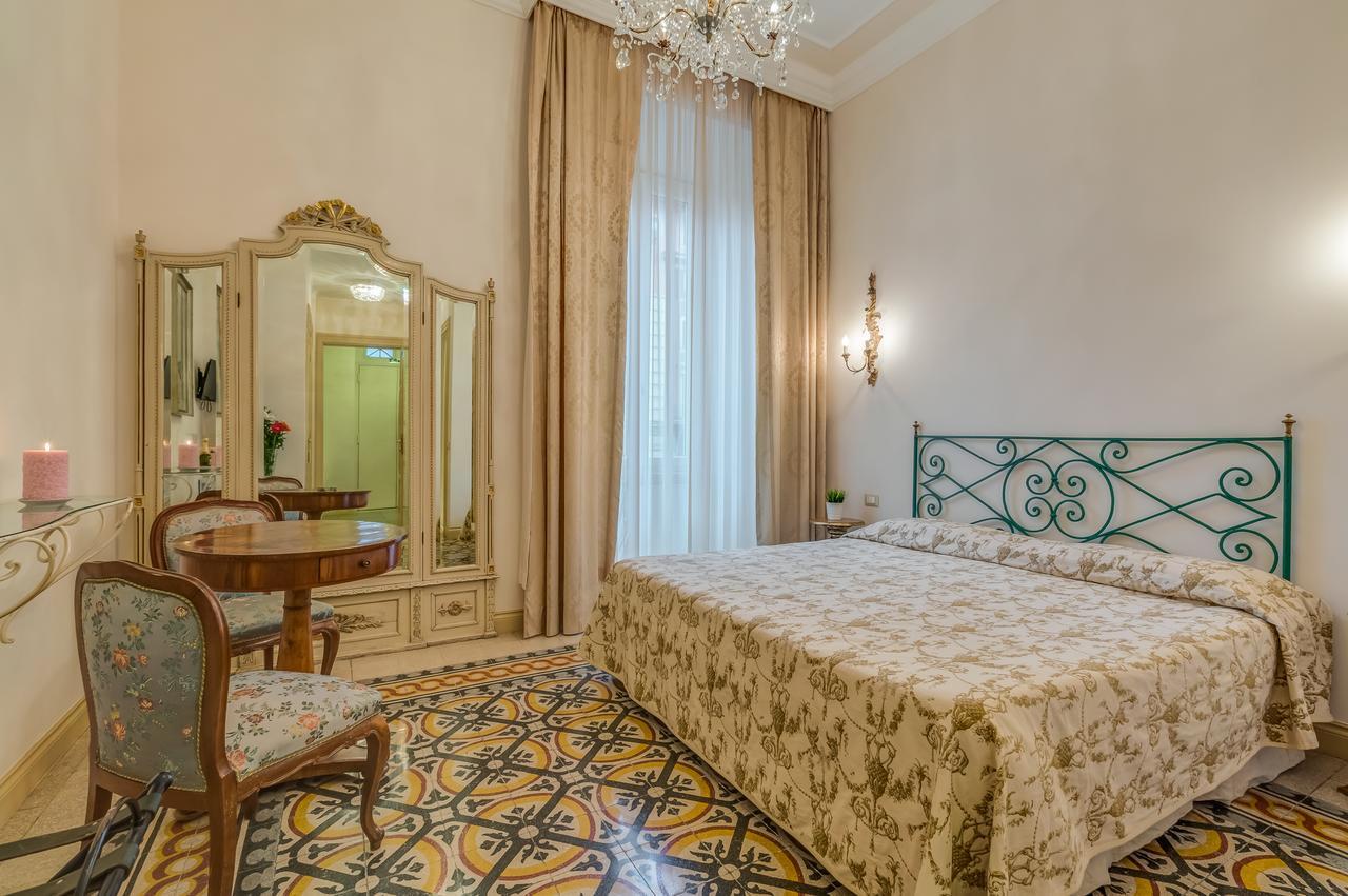 Casa de hóspedes Charming 2*